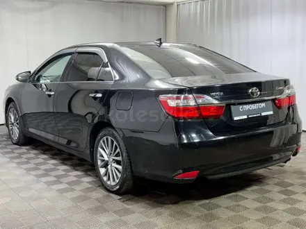 Toyota Camry 2016 года за 9 500 000 тг. в Алматы – фото 2