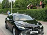 Toyota Camry 2021 года за 15 400 000 тг. в Алматы – фото 3