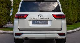 Toyota Land Cruiser Premium+ 2023 года за 53 900 000 тг. в Алматы – фото 5