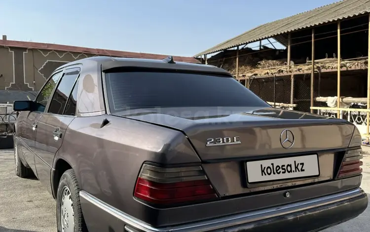 Mercedes-Benz E 230 1990 года за 700 000 тг. в Шымкент