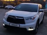 Toyota Highlander 2014 года за 14 900 000 тг. в Караганда