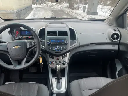 Chevrolet Aveo 2014 года за 3 200 000 тг. в Алматы – фото 16