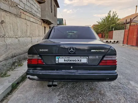 Mercedes-Benz E 220 1990 года за 1 600 000 тг. в Аксукент – фото 5