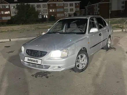 Hyundai Accent 2001 года за 1 000 000 тг. в Актобе – фото 5