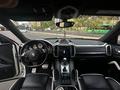 Porsche Cayenne 2011 года за 11 000 000 тг. в Алматы – фото 12