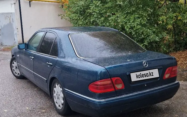 Mercedes-Benz E 280 1996 года за 3 500 000 тг. в Шымкент