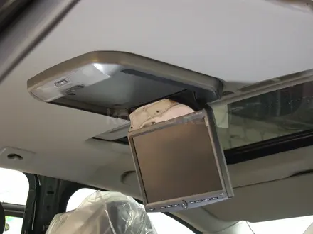 Установка потолочного монитора на Toyota Sienna в Алматы