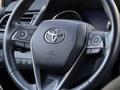 Toyota Camry 2021 года за 17 600 000 тг. в Актобе – фото 15
