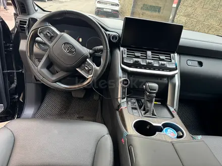 Toyota Land Cruiser 2024 года за 57 900 000 тг. в Астана – фото 10