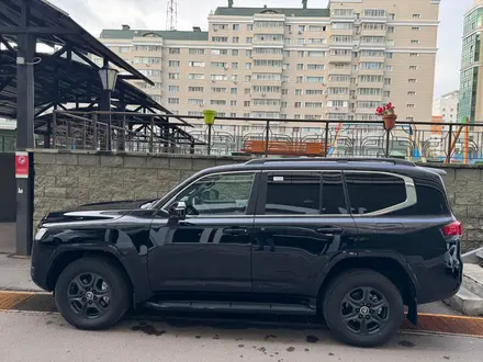 Toyota Land Cruiser 2024 года за 57 900 000 тг. в Астана – фото 4