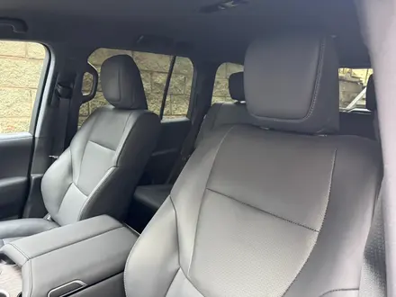 Toyota Land Cruiser 2024 года за 57 900 000 тг. в Астана – фото 13