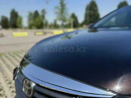 Toyota Avalon 2020 года за 17 800 000 тг. в Алматы – фото 35