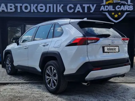 Toyota RAV4 2022 года за 17 000 000 тг. в Уральск – фото 4