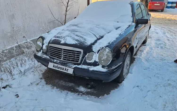 Mercedes-Benz E 230 1995 годаfor1 200 000 тг. в Астана