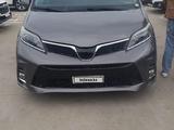 Toyota Sienna 2017 годаfor11 500 000 тг. в Алматы