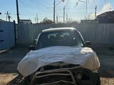 Toyota RAV4 1997 годаүшін800 000 тг. в Сатпаев – фото 4