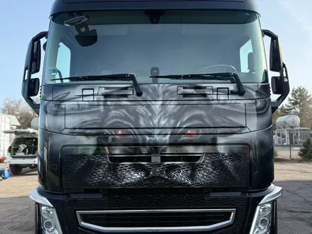 Volvo  FH 2018 года за 43 900 000 тг. в Алматы – фото 14