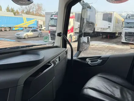 Volvo  FH 2018 года за 43 900 000 тг. в Алматы – фото 20