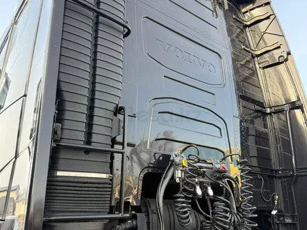 Volvo  FH 2018 года за 43 900 000 тг. в Алматы – фото 27