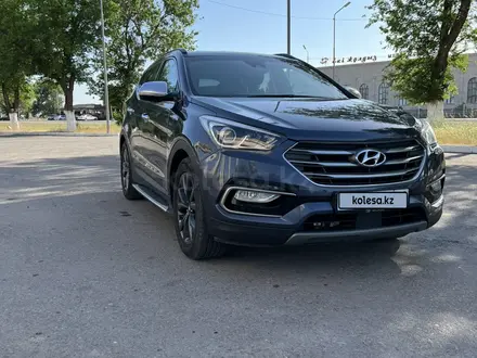 Hyundai Santa Fe 2017 года за 9 600 000 тг. в Шу