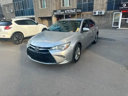 Toyota Camry 2015 года за 7 850 000 тг. в Астана – фото 2