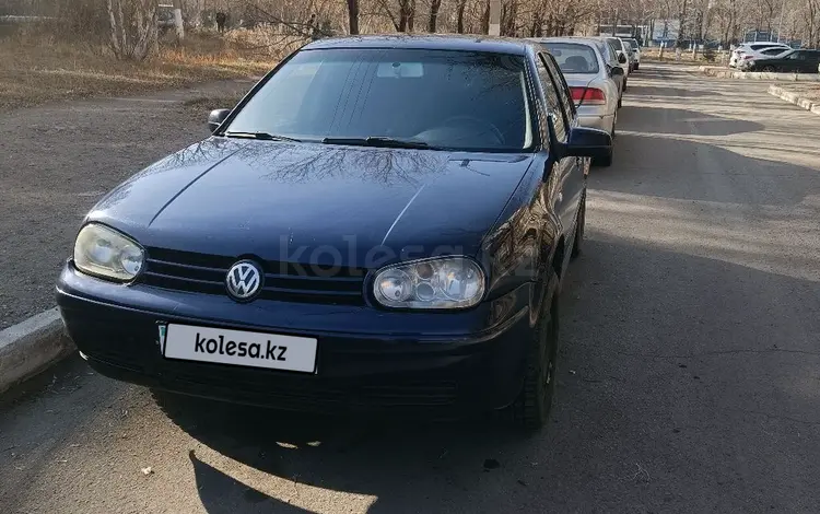 Volkswagen Golf 2002 годаүшін2 400 000 тг. в Караганда