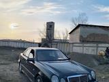 Mercedes-Benz E 320 1997 года за 3 500 000 тг. в Талдыкорган – фото 2