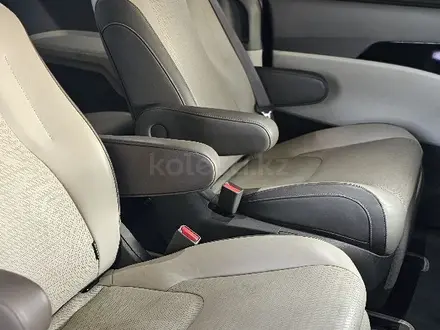 Kia Carnival 2022 года за 22 300 000 тг. в Алматы – фото 21