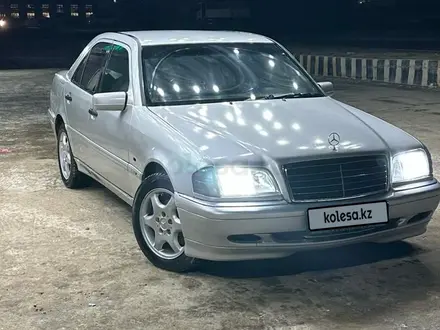 Mercedes-Benz C 280 1998 года за 2 850 000 тг. в Жанаозен