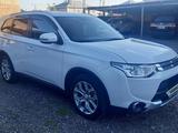 Mitsubishi Outlander 2015 года за 11 000 000 тг. в Астана