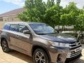 Toyota Highlander 2018 года за 9 500 000 тг. в Актау