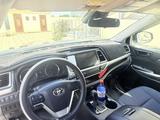 Toyota Highlander 2018 годаүшін9 500 000 тг. в Актау – фото 5