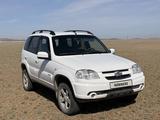 Chevrolet Niva 2015 года за 4 000 000 тг. в Семей – фото 2