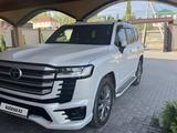 Toyota Land Cruiser 2023 года за 60 000 000 тг. в Алматы