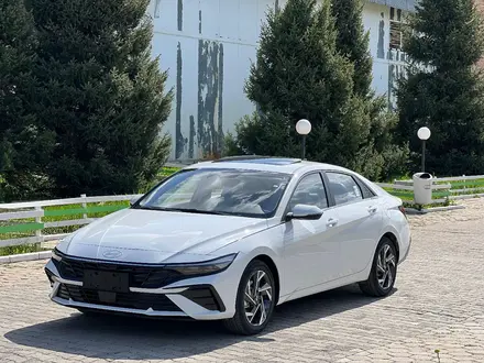 Hyundai Elantra 2024 года за 9 500 000 тг. в Астана