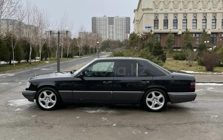 Mercedes-Benz E 280 1994 годаfor3 300 000 тг. в Шымкент