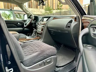 Infiniti QX80