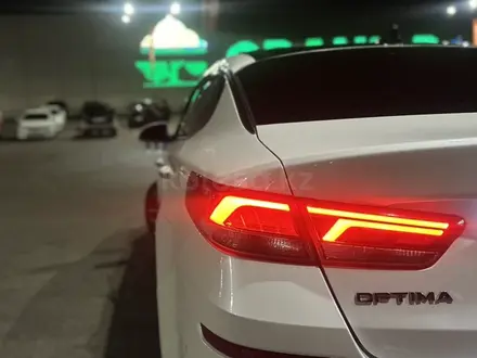 Kia Optima 2019 года за 11 000 000 тг. в Алматы – фото 10