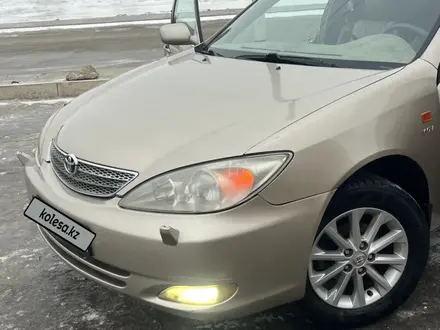 Toyota Camry 2002 года за 4 100 000 тг. в Атырау – фото 2