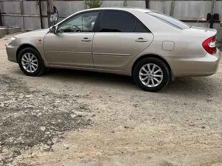 Toyota Camry 2002 года за 4 100 000 тг. в Атырау – фото 4