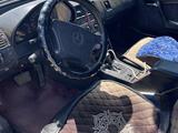 Mercedes-Benz C 200 1995 года за 1 350 000 тг. в Актобе – фото 5