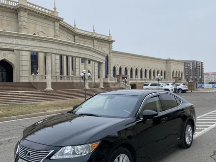 Lexus ES 300h 2013 года за 8 200 000 тг. в Атырау – фото 9