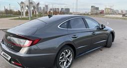 Hyundai Sonata 2022 года за 13 000 000 тг. в Астана – фото 4