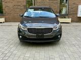 Kia Sedona 2018 года за 9 000 000 тг. в Уральск – фото 3