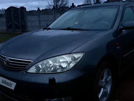 Toyota Camry 2005 года за 7 500 000 тг. в Мерке – фото 17