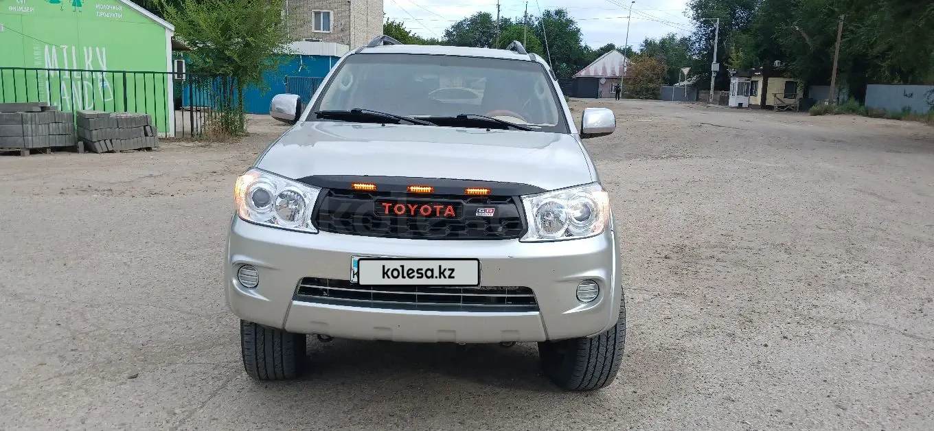 Toyota Fortuner, 2005