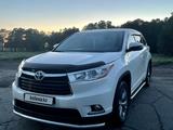 Toyota Highlander 2014 года за 17 500 000 тг. в Астана