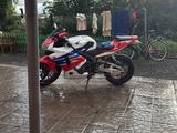 Honda  CBR 600RR 2004 года за 2 300 000 тг. в Астана