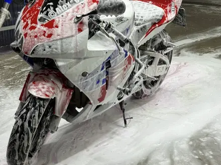 Honda  CBR 600RR 2004 года за 2 300 000 тг. в Астана – фото 2