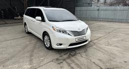 Toyota Sienna 2015 года за 17 200 000 тг. в Алматы